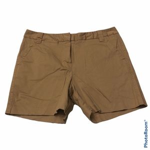 Larry Levine stretch tan shorts size 14